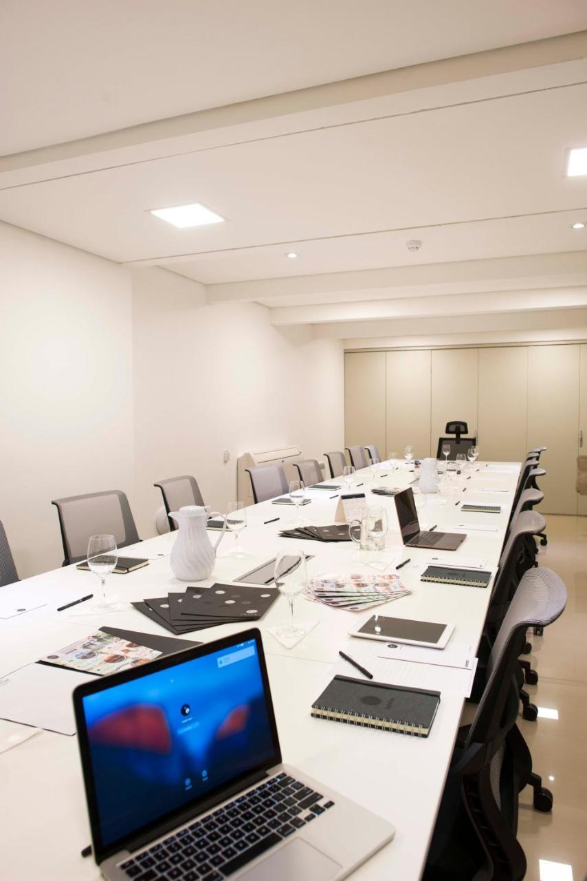 Hotel 6 De Octubre Buenos Aires Zewnętrze zdjęcie